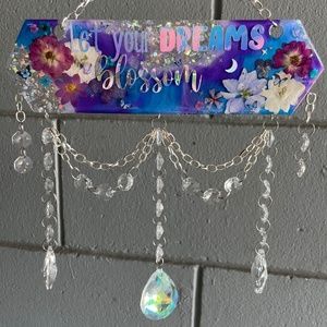 Suncatcher/wall decor